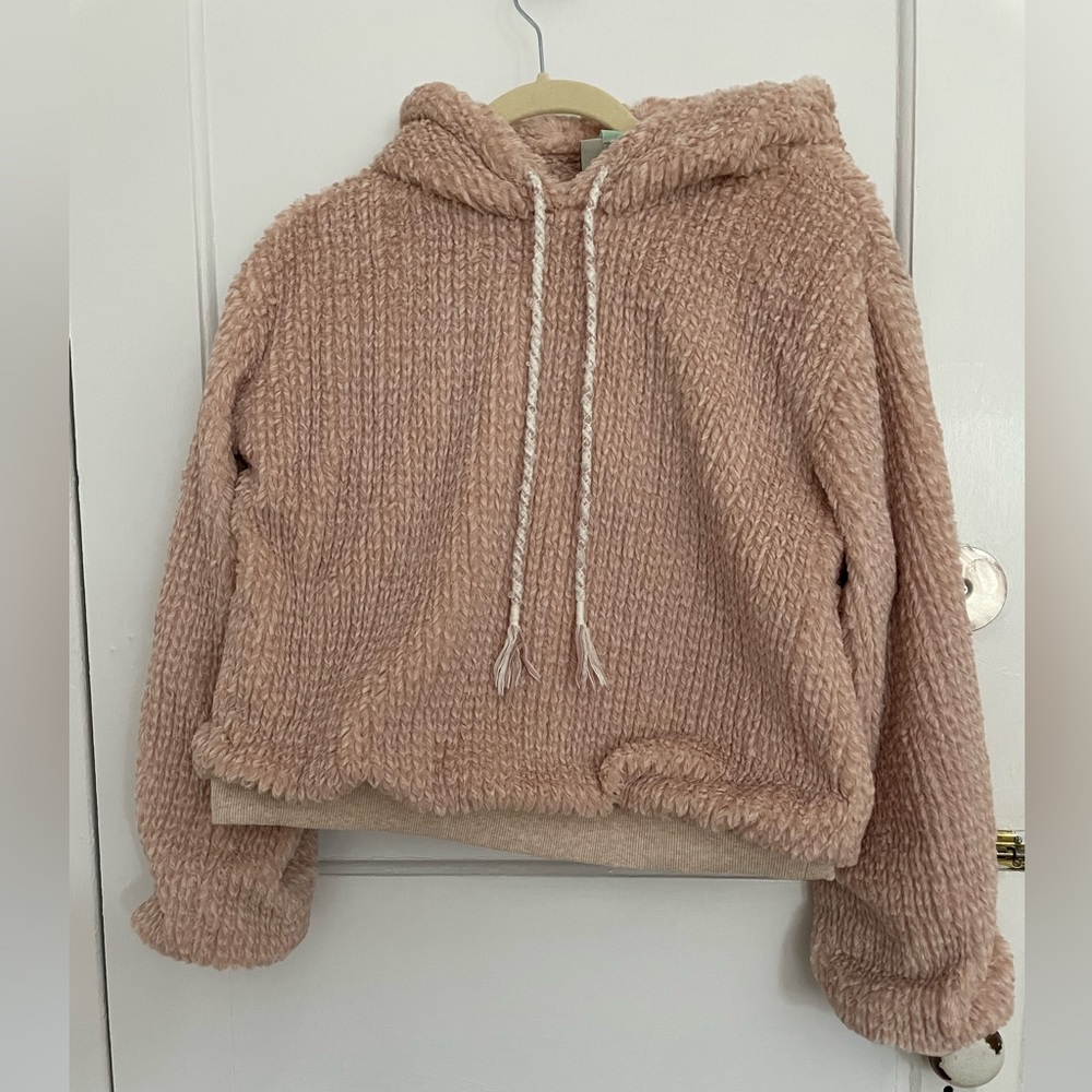 Anthropologie fuzzy hooded sweatshirt. Size small. Blush color.